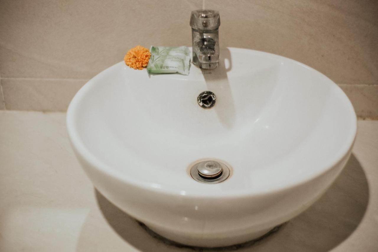 Liong Guest House Canggu Екстериор снимка